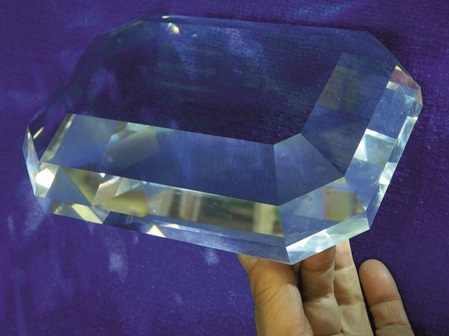 Facettenschild Acrylglas diamantgefräst